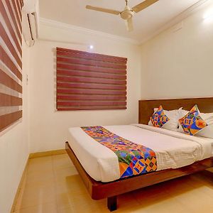 Fabhotel Royal Park Residency